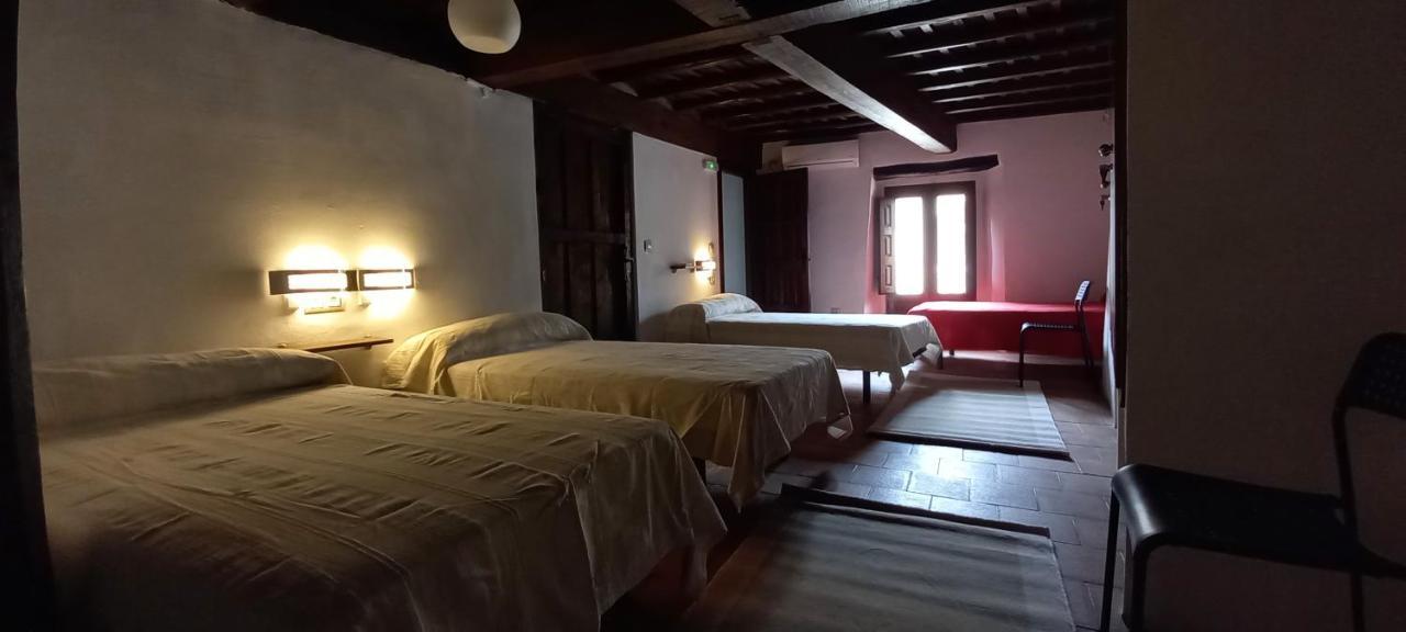 Albergue Turistico "San Blas" De Oliva De Plasencia 外观 照片