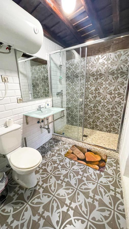 Albergue Turistico "San Blas" De Oliva De Plasencia 外观 照片